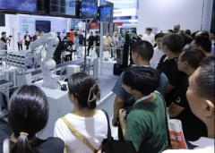 展现AI若何实正‘进产线’